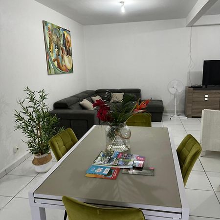 Domaine De La Villa D'Orge Vieux-Habitants Extérieur photo