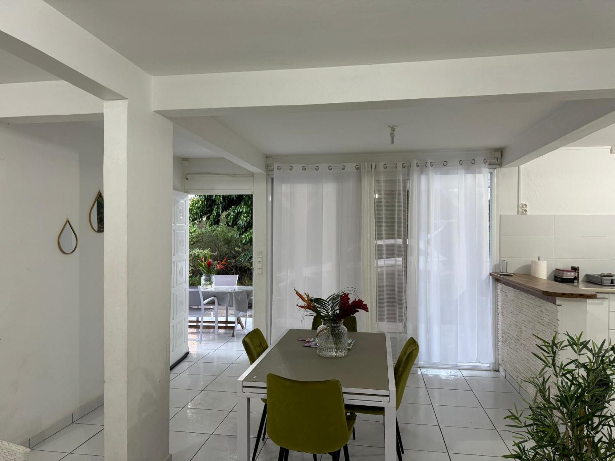 Domaine De La Villa D'Orge Vieux-Habitants Extérieur photo